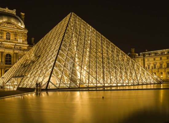 louvre-museum-2218336_1280[1]