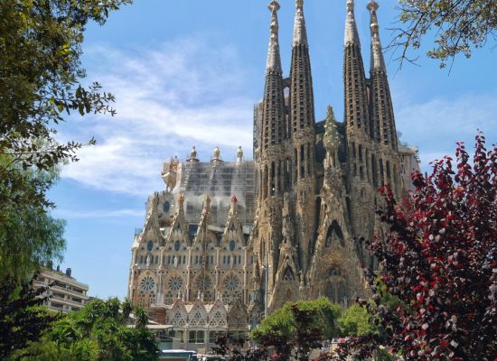 sagrada-familia-552084_1280[1]