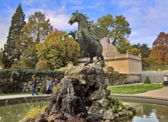 mirabell-gardens-4574455_1920